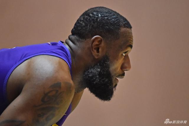 亚足联国家队身价榜：日韩领跑 国足排名第15