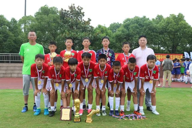 太阳险胜国王帮湖人稳住第8 国王跌至西部第九